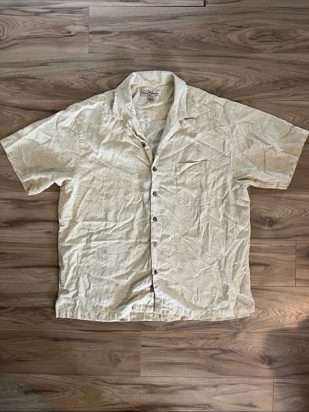 Tommy Bahama Short-Sleeve Button-Down Shirt in Light Cream